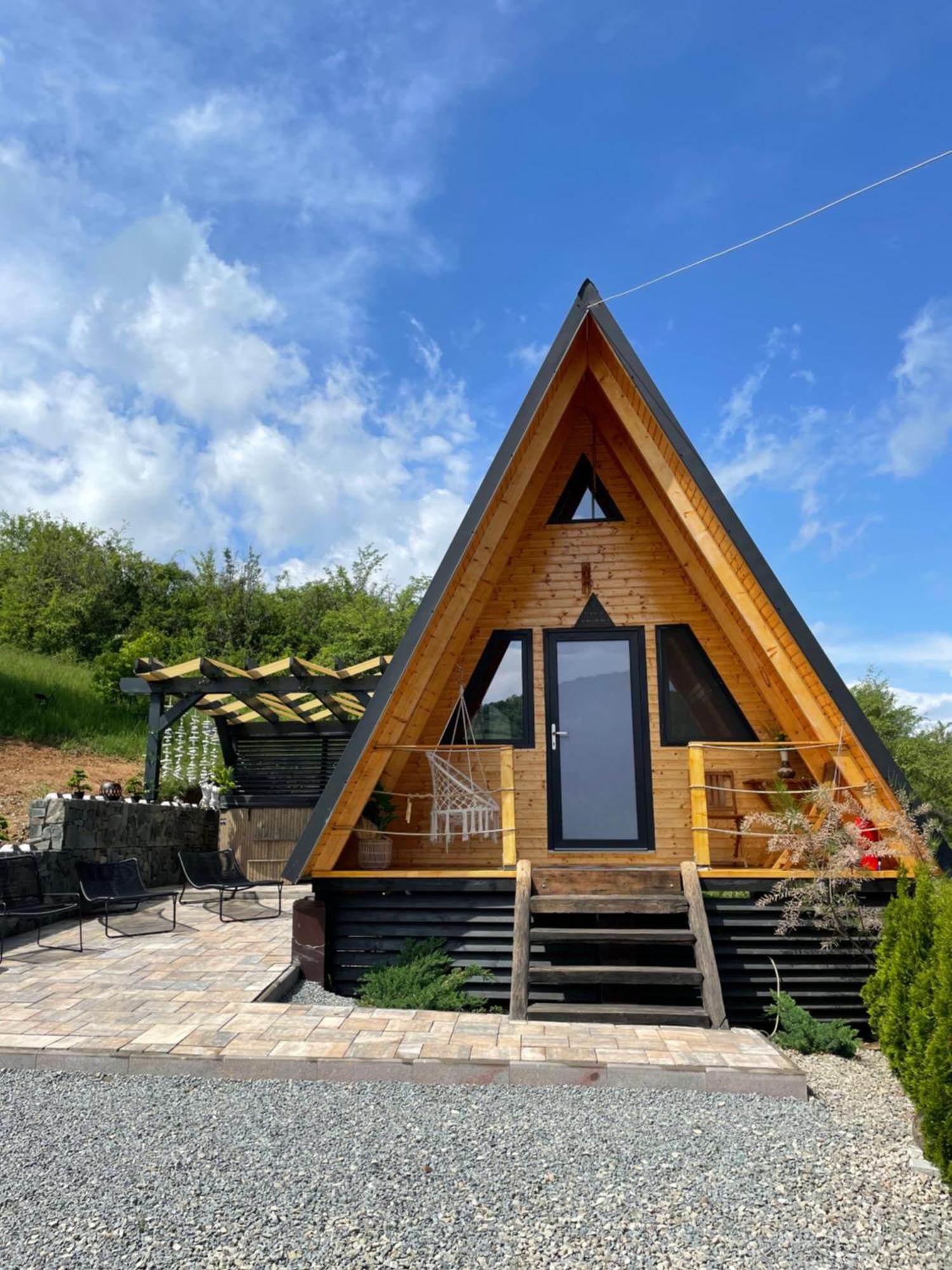 Hotel A Frame 1 Transalpina Petresti Exterior foto